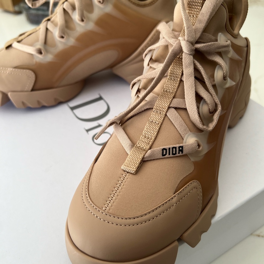 Dior Women's Nude D connect Athletic Sneakers NEW SIZE 38,5